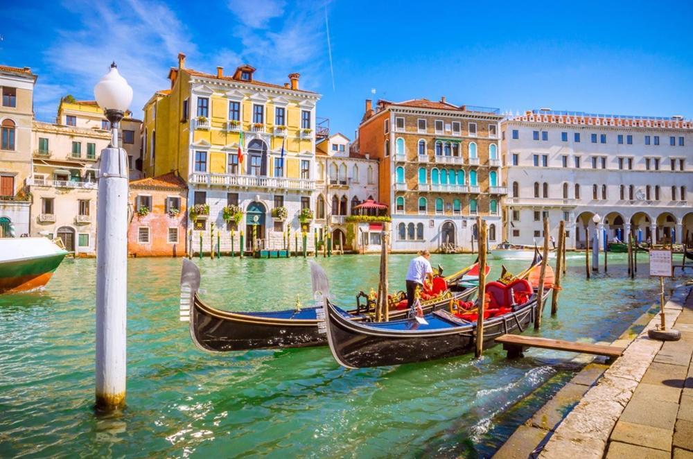 Treviso To Venice - By Flora Exterior foto